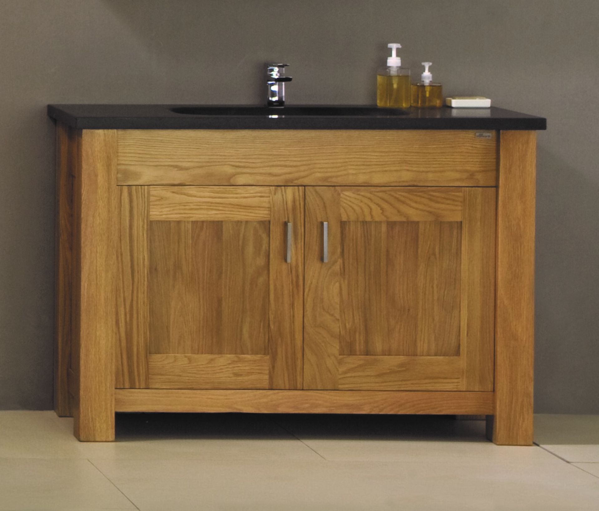 4 x Stonearth 'Finesse' Countertop Washstands - American Solid Oak - Original RRP £5,600