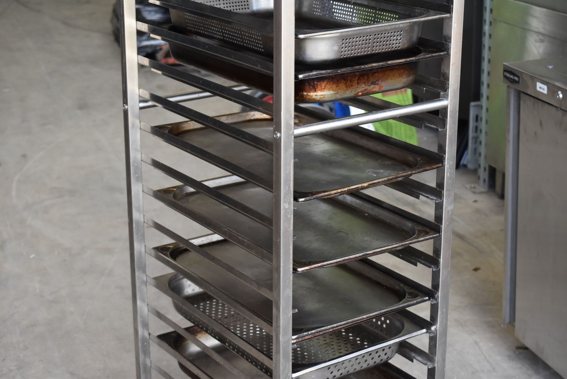 1 x Upright Tray Holder With Selection of Trays - Recently Removed From a Dark Kitchen Environment - - Image 5 of 6