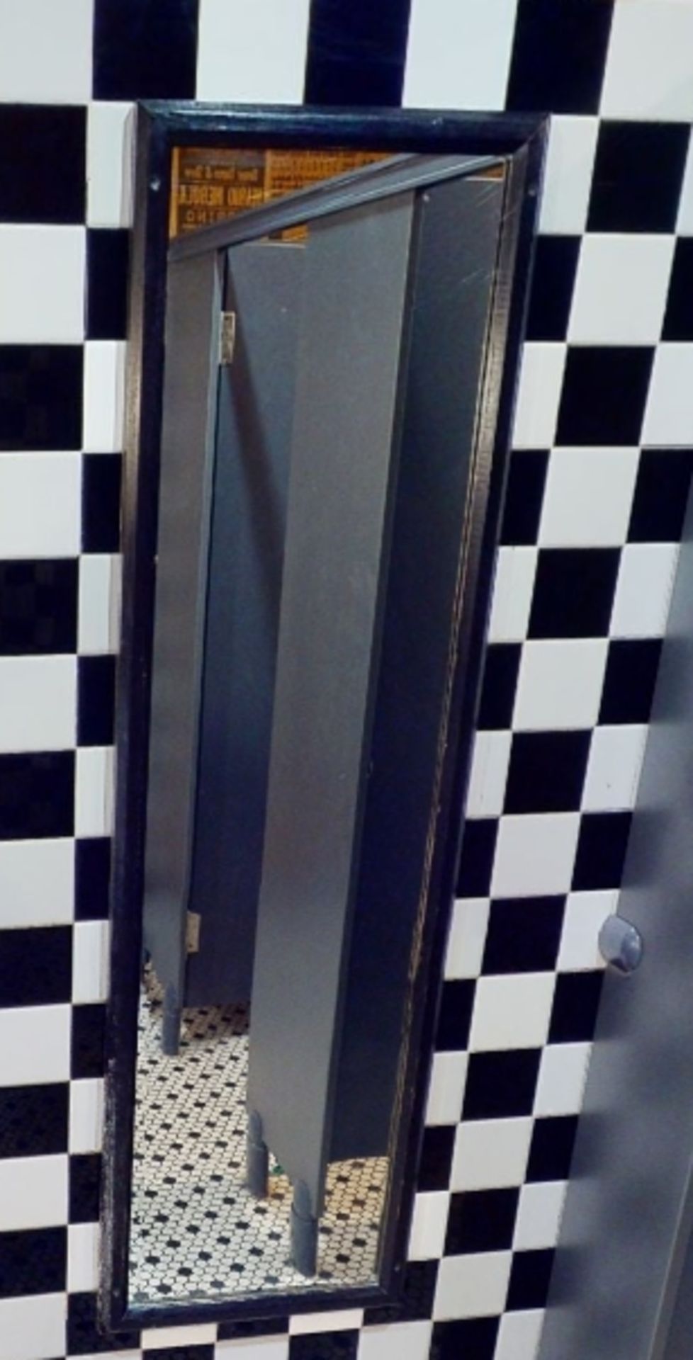 7 x Assorted Commercial Bathroom Mirrors - From a Popular American Diner - CL800 - Location: - Image 2 of 5