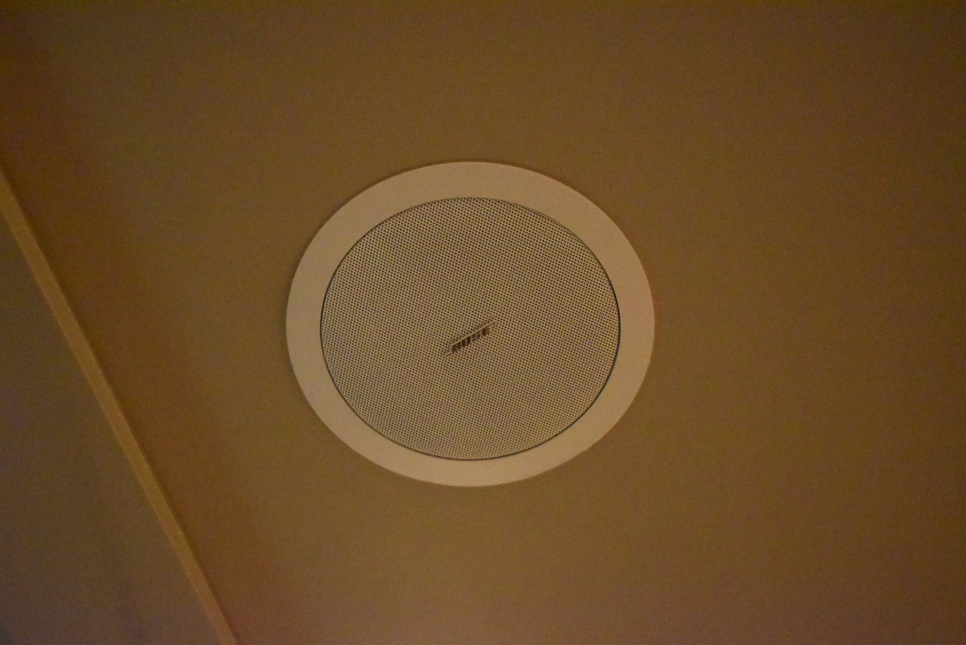 12 x Bose Ceiling Mounted Speakers - From a Popular Italian-American Diner - From a Popular American - Image 2 of 2