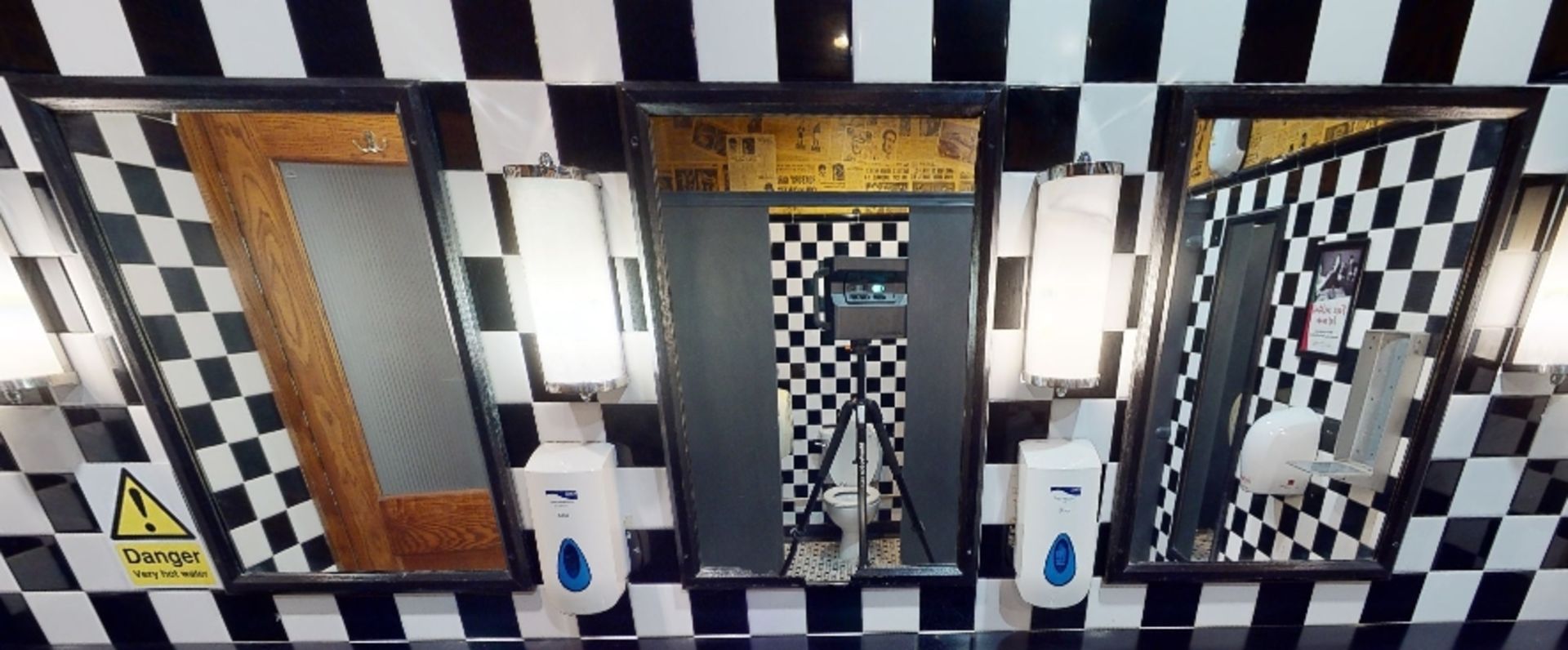 7 x Assorted Commercial Bathroom Mirrors - From a Popular American Diner - CL800 - Location: - Image 3 of 5