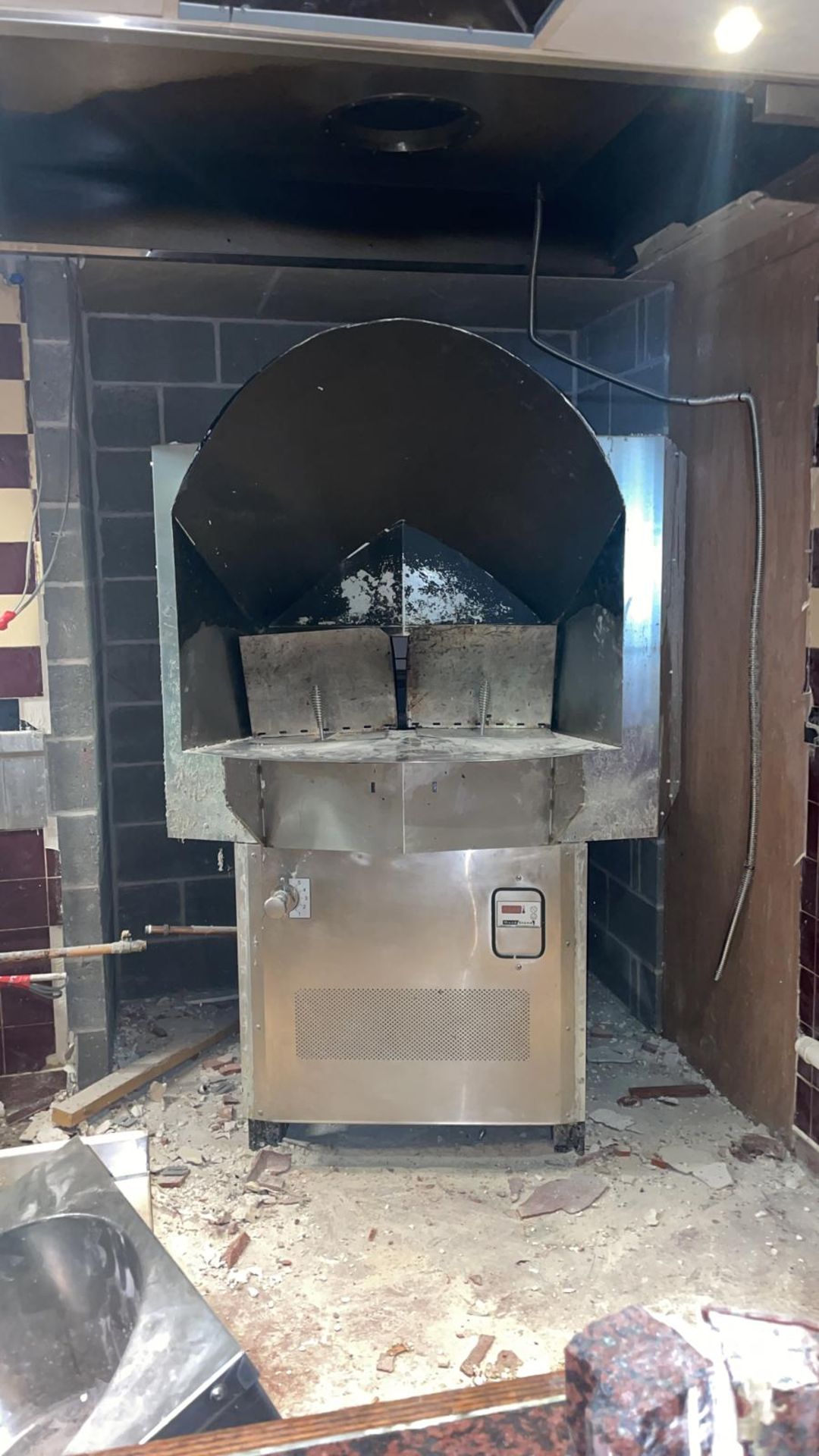 1 x Woodstone Mountain Series Commercial Gas Fired Pizza Oven - Approx RRP £25,000 - Image 10 of 25
