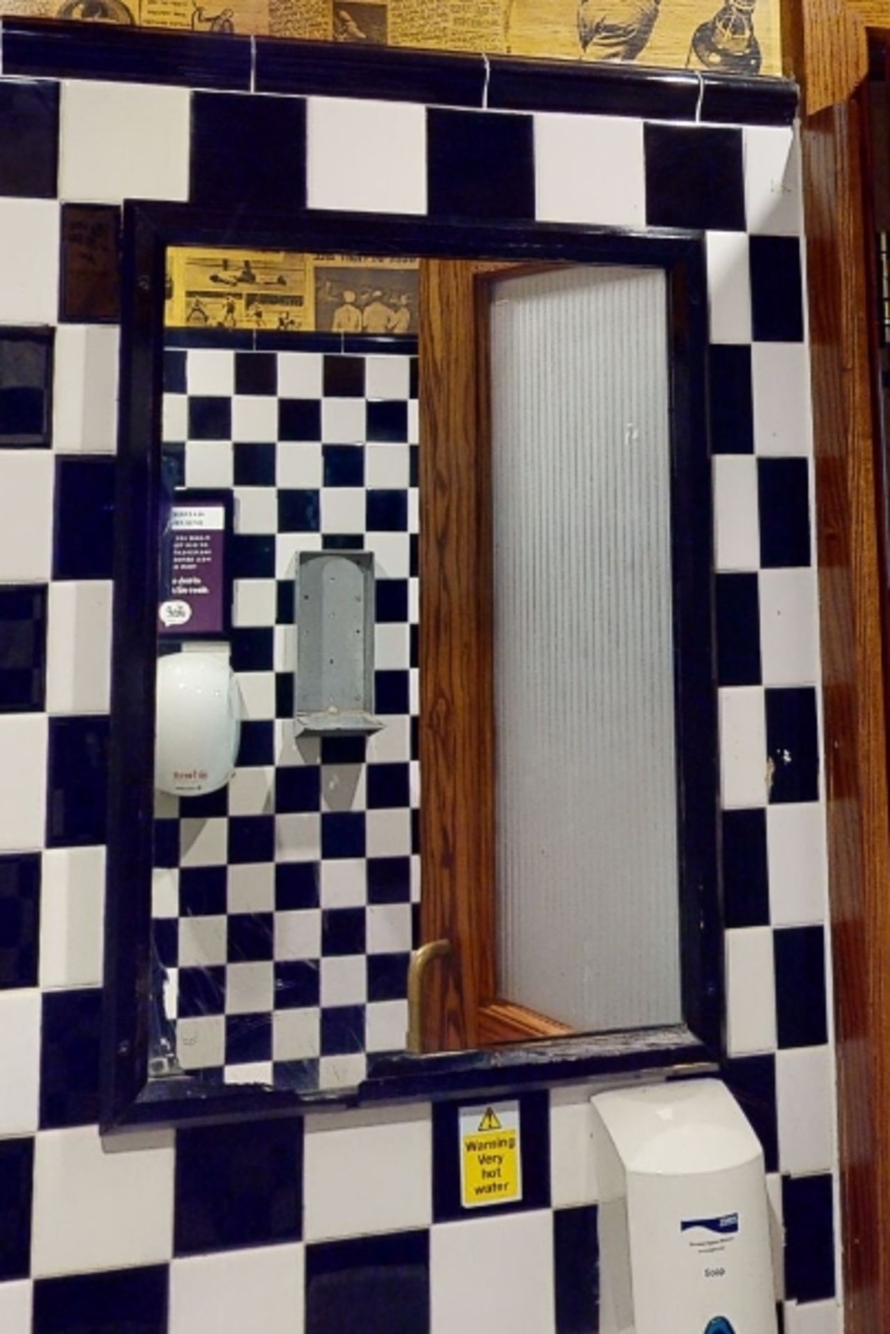 7 x Assorted Commercial Bathroom Mirrors - From a Popular American Diner - CL800 - Location: - Image 4 of 5