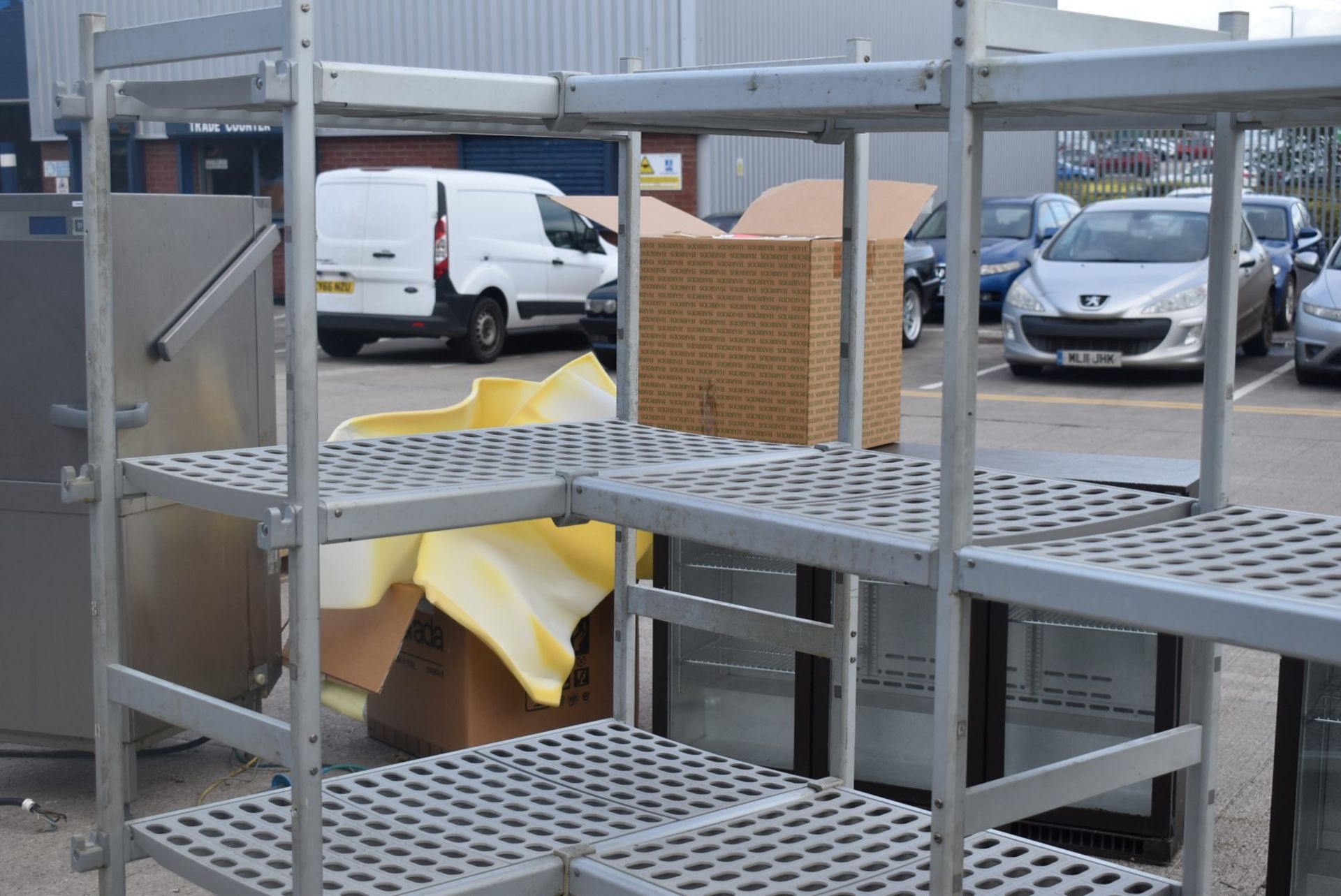 1 x Cold Room L Shaped Shelving Unit With Aluminium Frame and Perforated Shelf Panels - Image 8 of 8