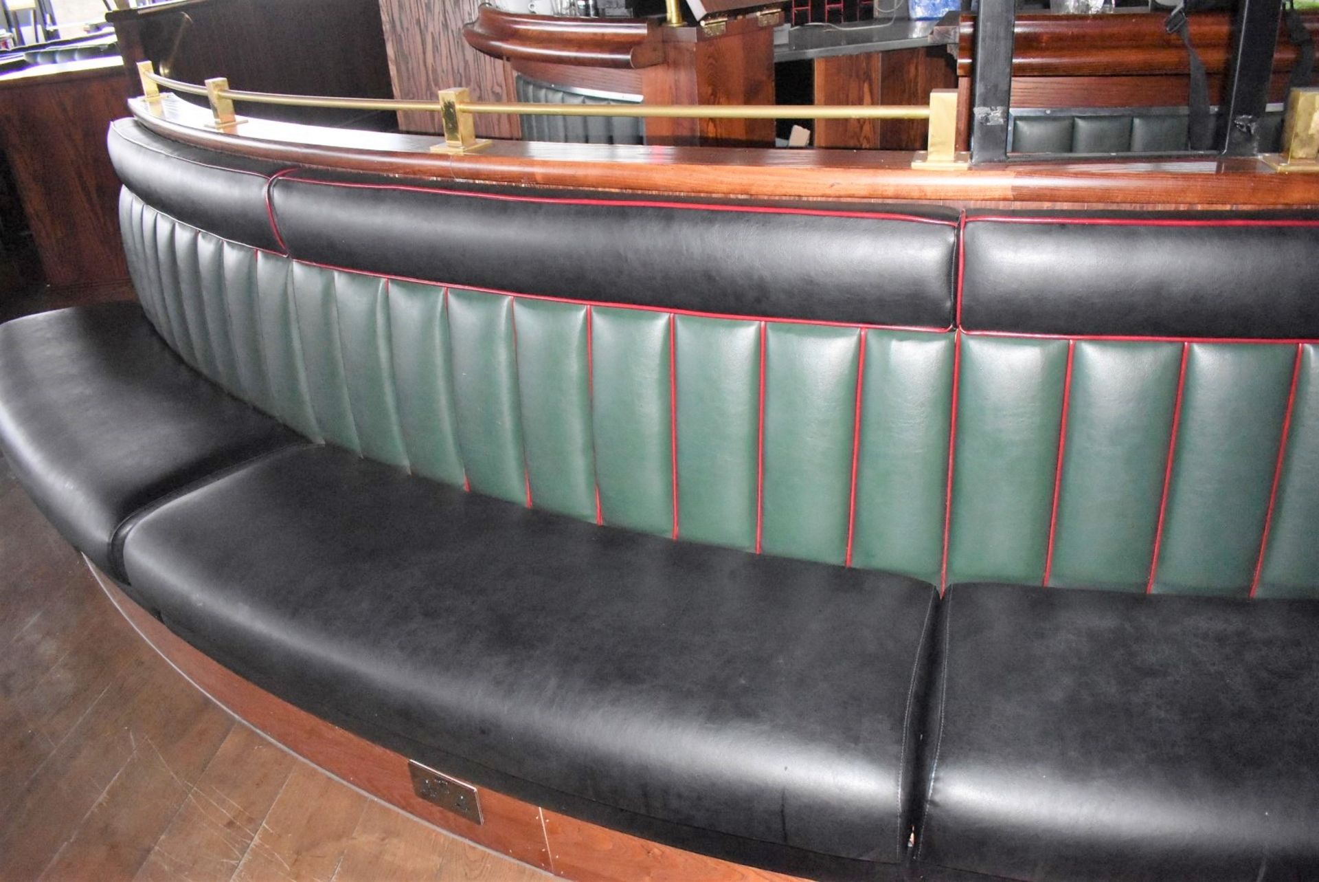 1 x Banqueting Seating Bench - 15ft in Length - Green & Black Upholstery With Vertical Fluted Back - Image 2 of 11