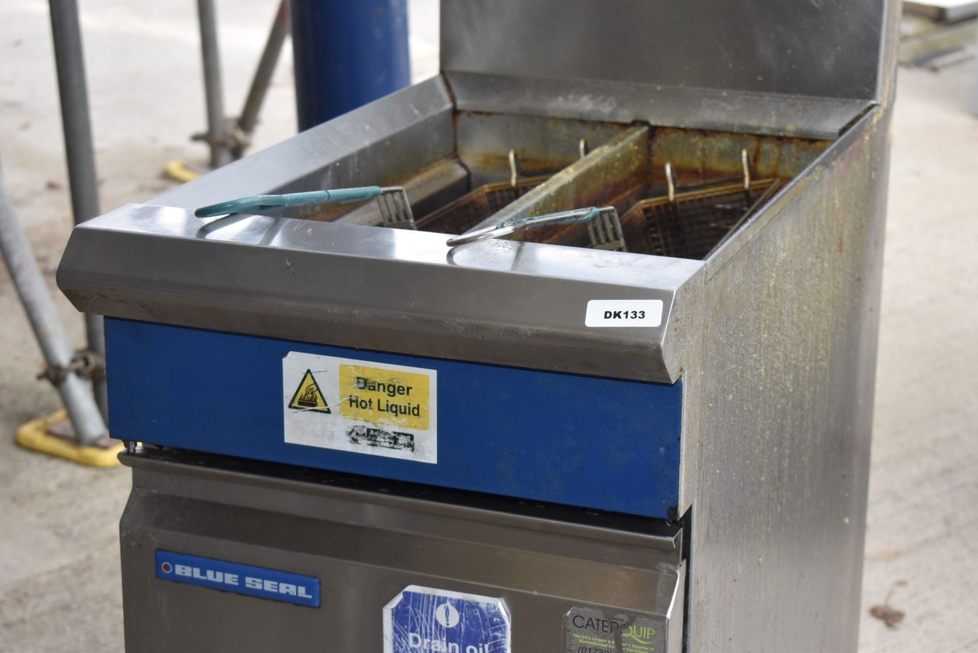 1 x Blue Seal Gas Fired Commercial Twin Tank Fryer With Baskets - Recently Removed From a Dark - Image 3 of 8