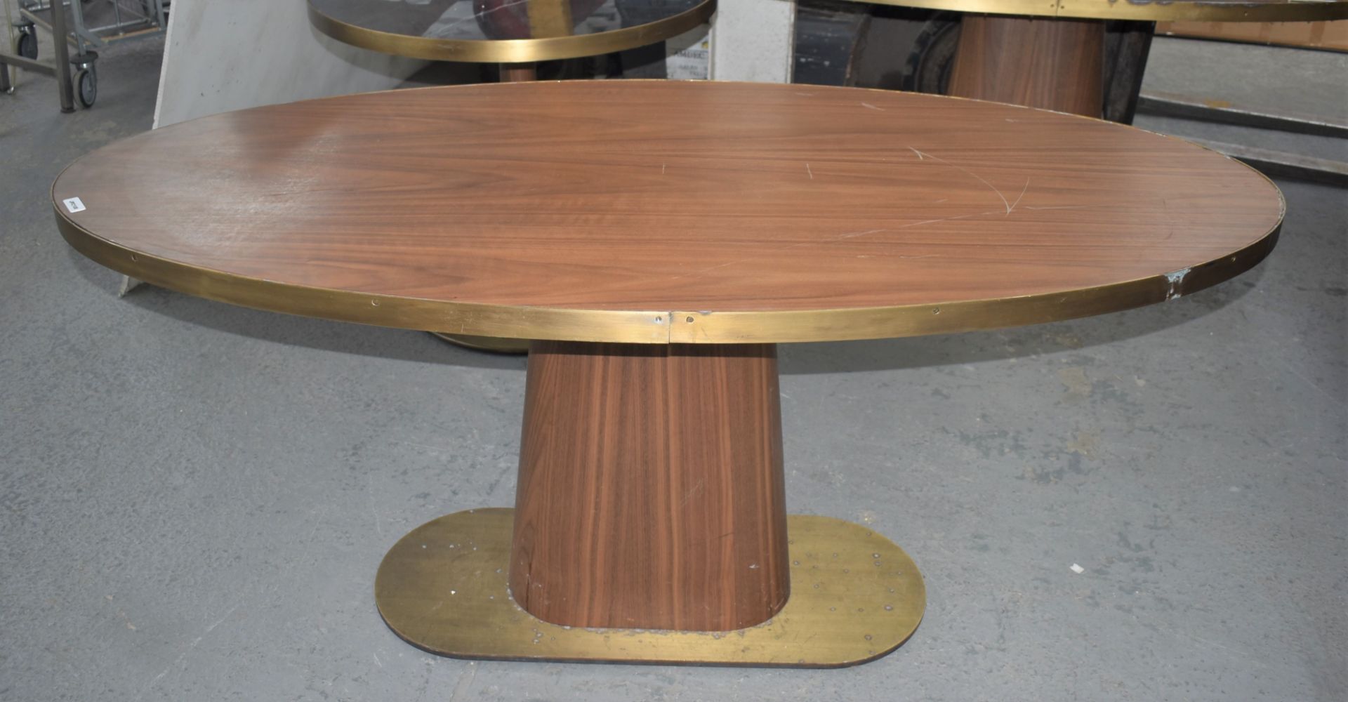 1 x Oval Banqueting Dining Table By AKP Design Athens - Walnut Top With Antique Brass Edging - Image 4 of 7