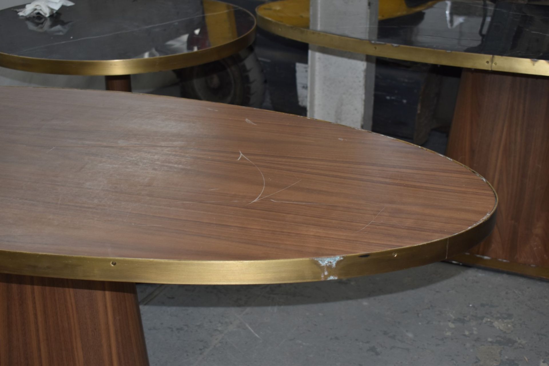 1 x Oval Banqueting Dining Table By AKP Design Athens - Walnut Top With Antique Brass Edging - Image 7 of 7