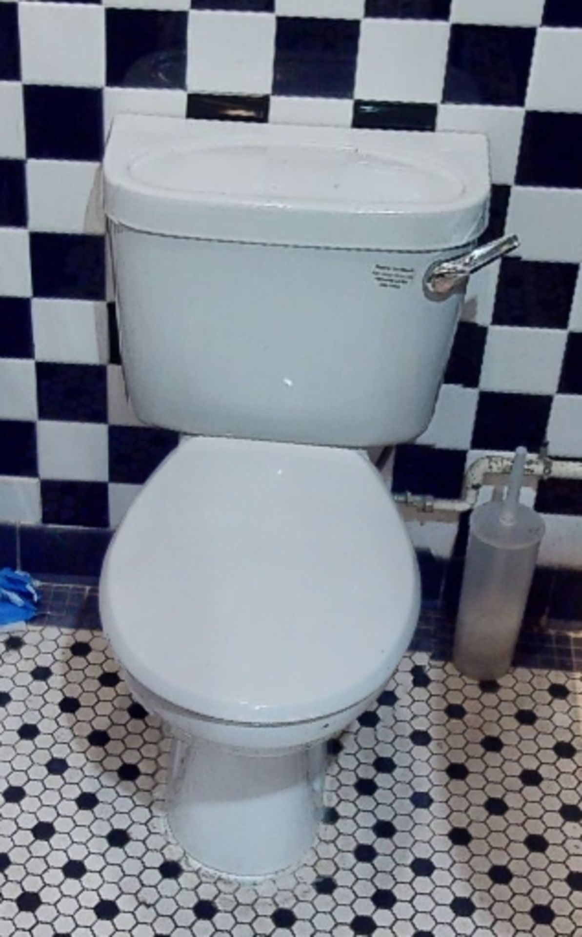 5 x Back to Wall Toilet Pans With Lids - From a Popular American Diner - CL800 - Location: Coventry, - Image 3 of 5