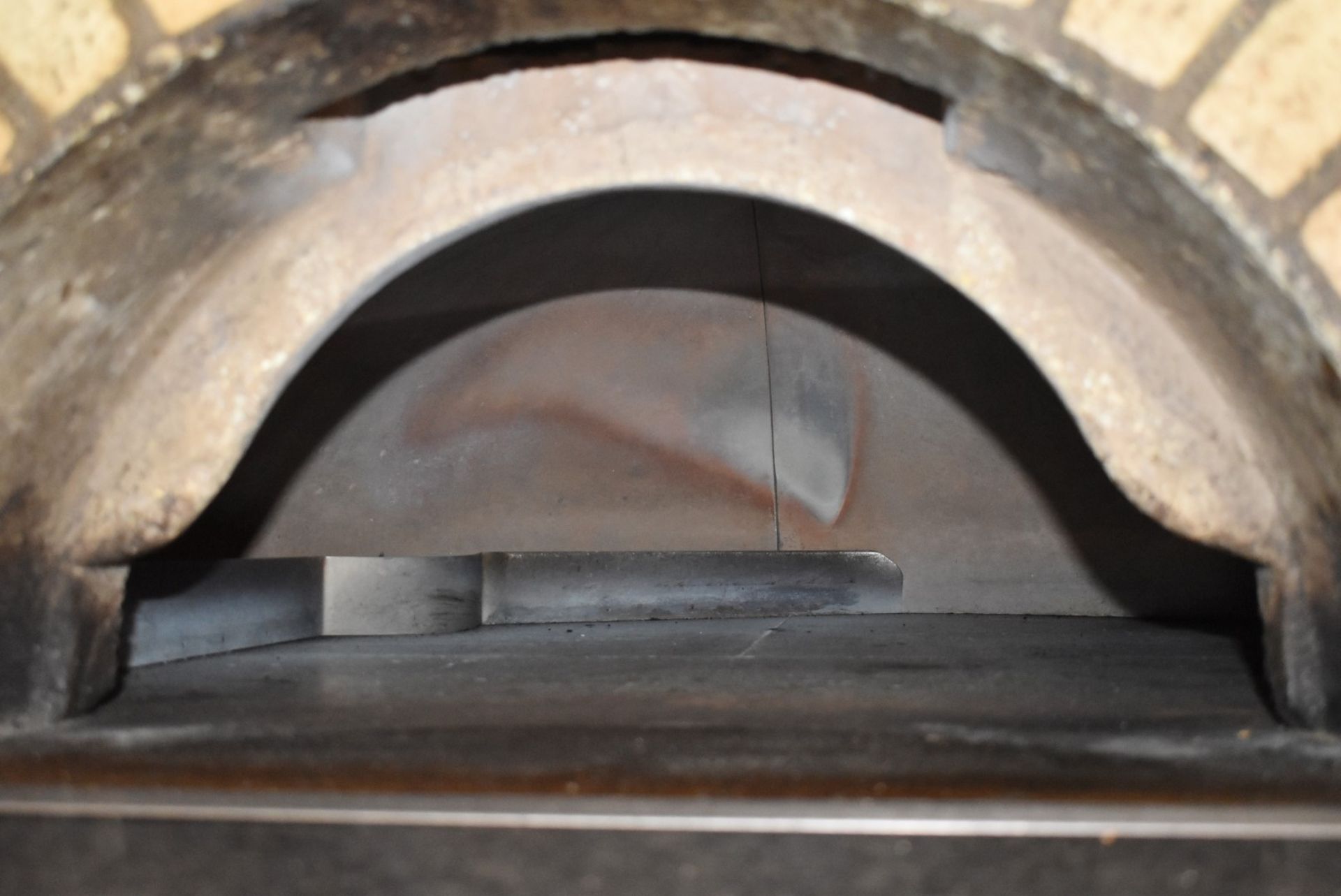 1 x MAM Firedome Commercial Stone Baked Gas Pizza Oven - Made in Italy - Image 9 of 16
