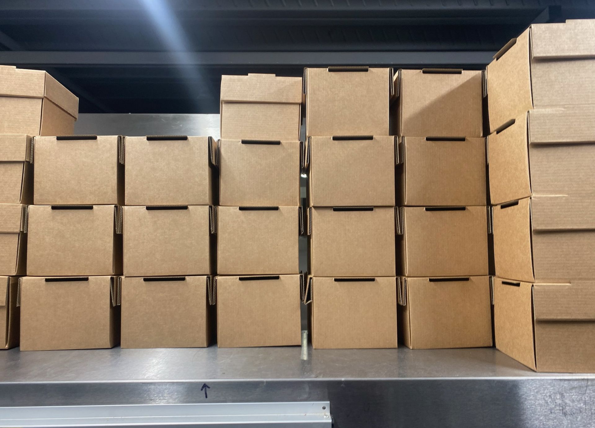 1 x Approximately 350 - 400 Burger Boxes, 300 Of Which Are Flat Packed - Ref: BGK016 - CL806 - - Image 3 of 4