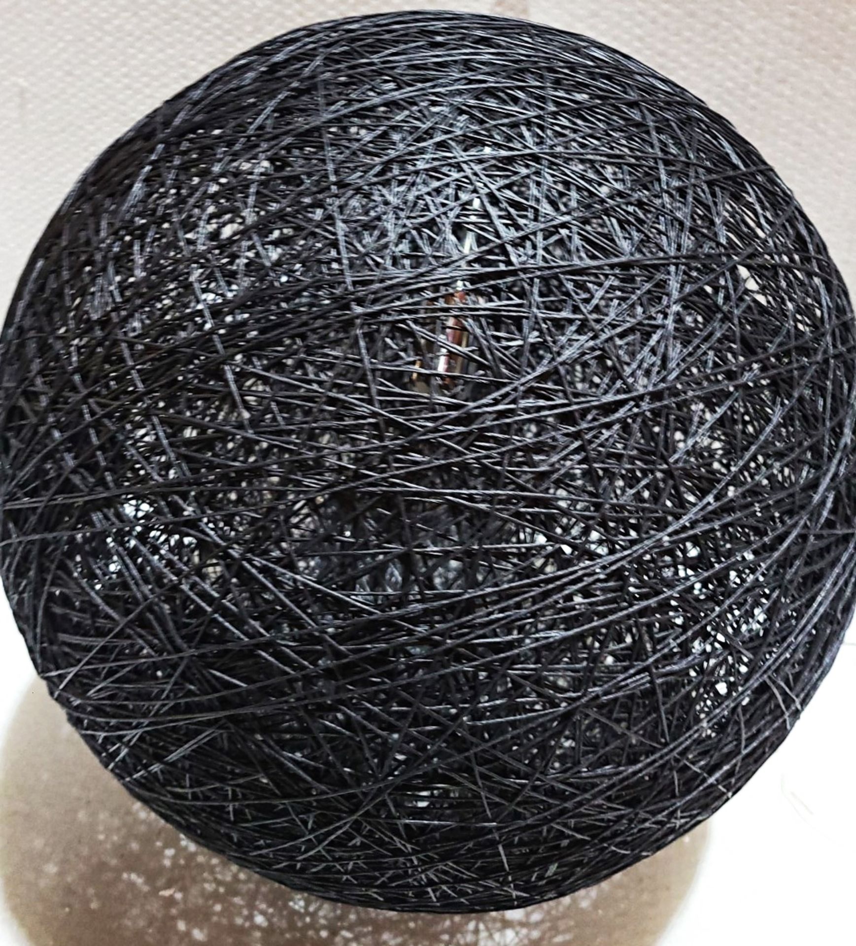 1 x BLUESUNTREE Eye-Catching 55cm Jet Black Woven String Resin Ball Pendant Lamp Wired For Mains