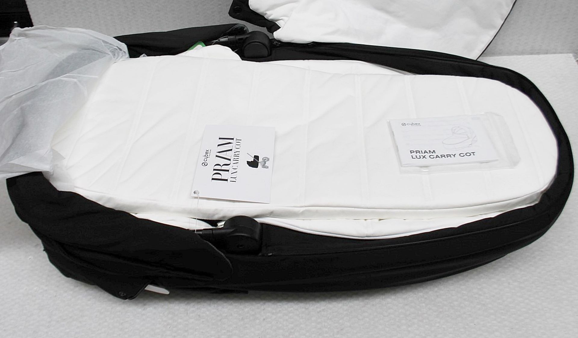 1 x CYBEX 'Priam' Luxury Carrycot In Black - Original Price £329.95 - Unused Boxed Stock - Image 3 of 19