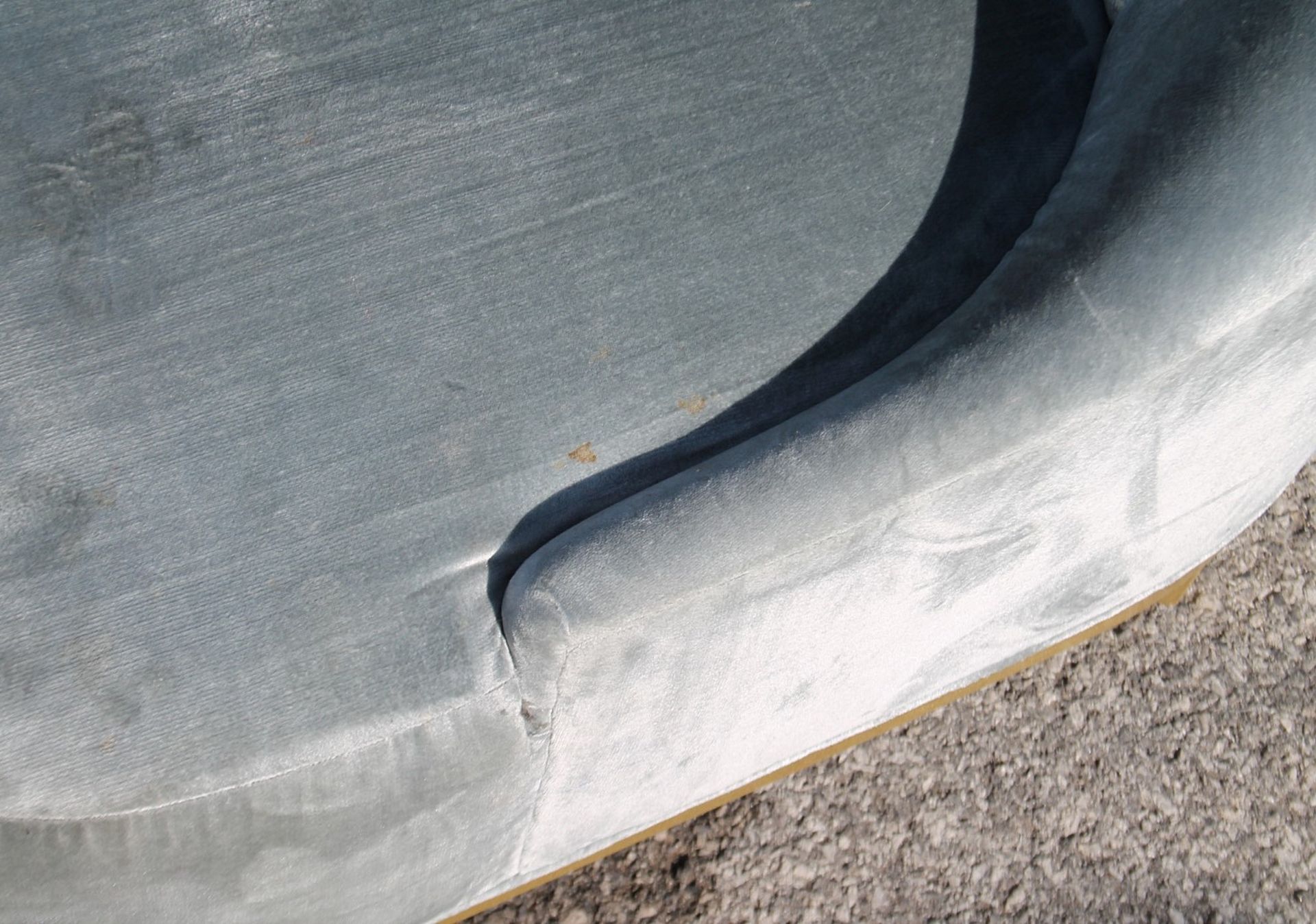 1 x Opulent Velvet Upholstered Sofa In Blue-Silver Tone With A Curved Base In Gold - Image 4 of 13