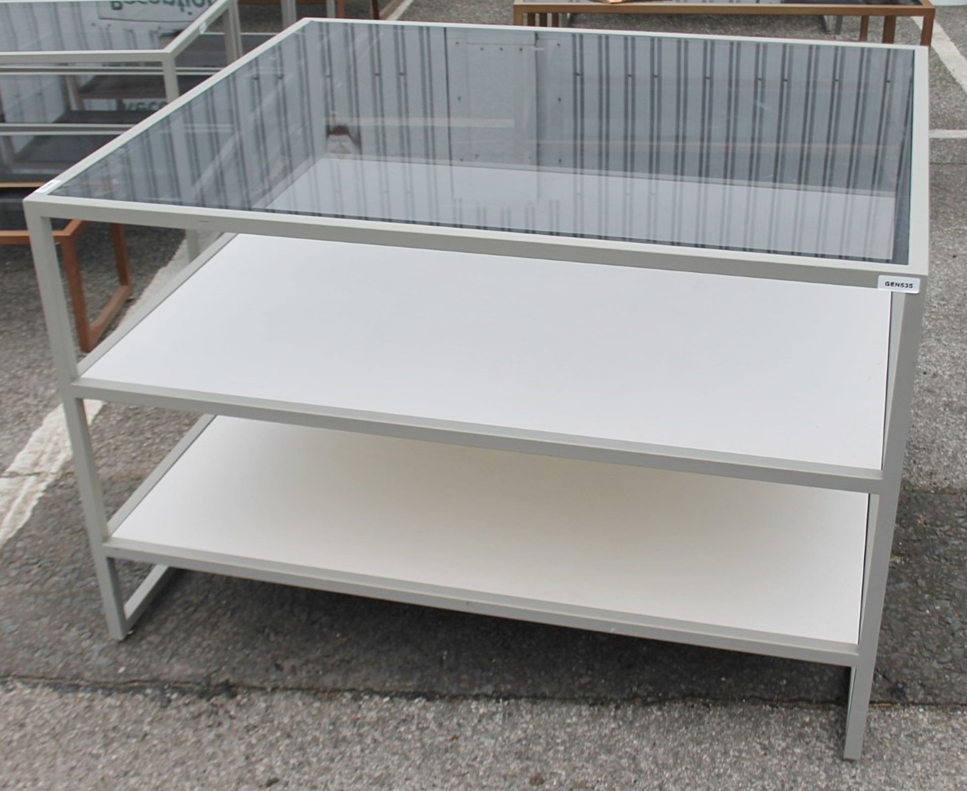 1 x Large Square Commercial 3-Tier Shop Retail Display Unit With Tinted Glass Top, In Grey - Image 3 of 3