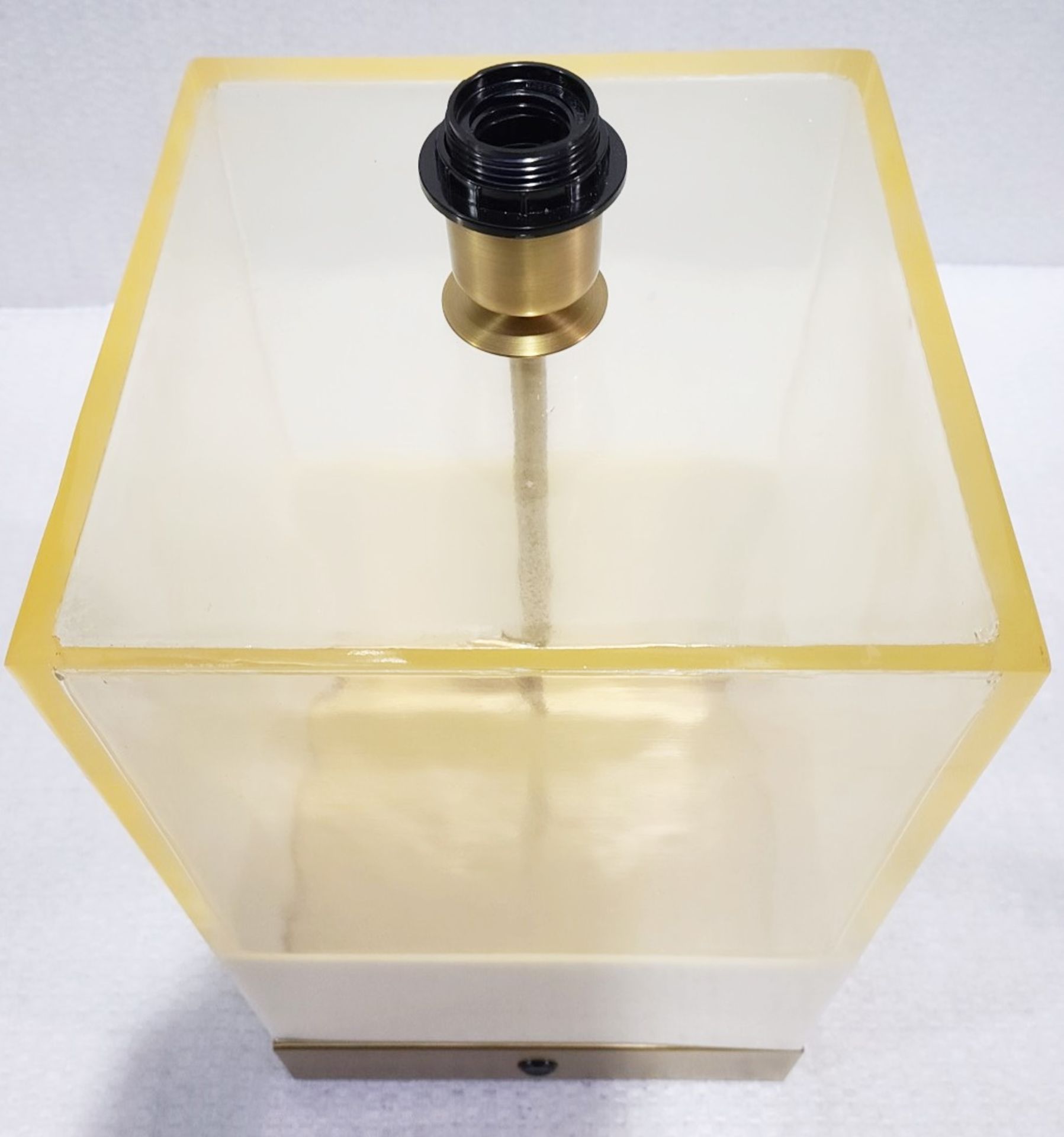1 x CHELSOM Rectangular Gold Tinted Glass Box Table Lamp With Stone Lower Third And Brass Base - Image 2 of 10