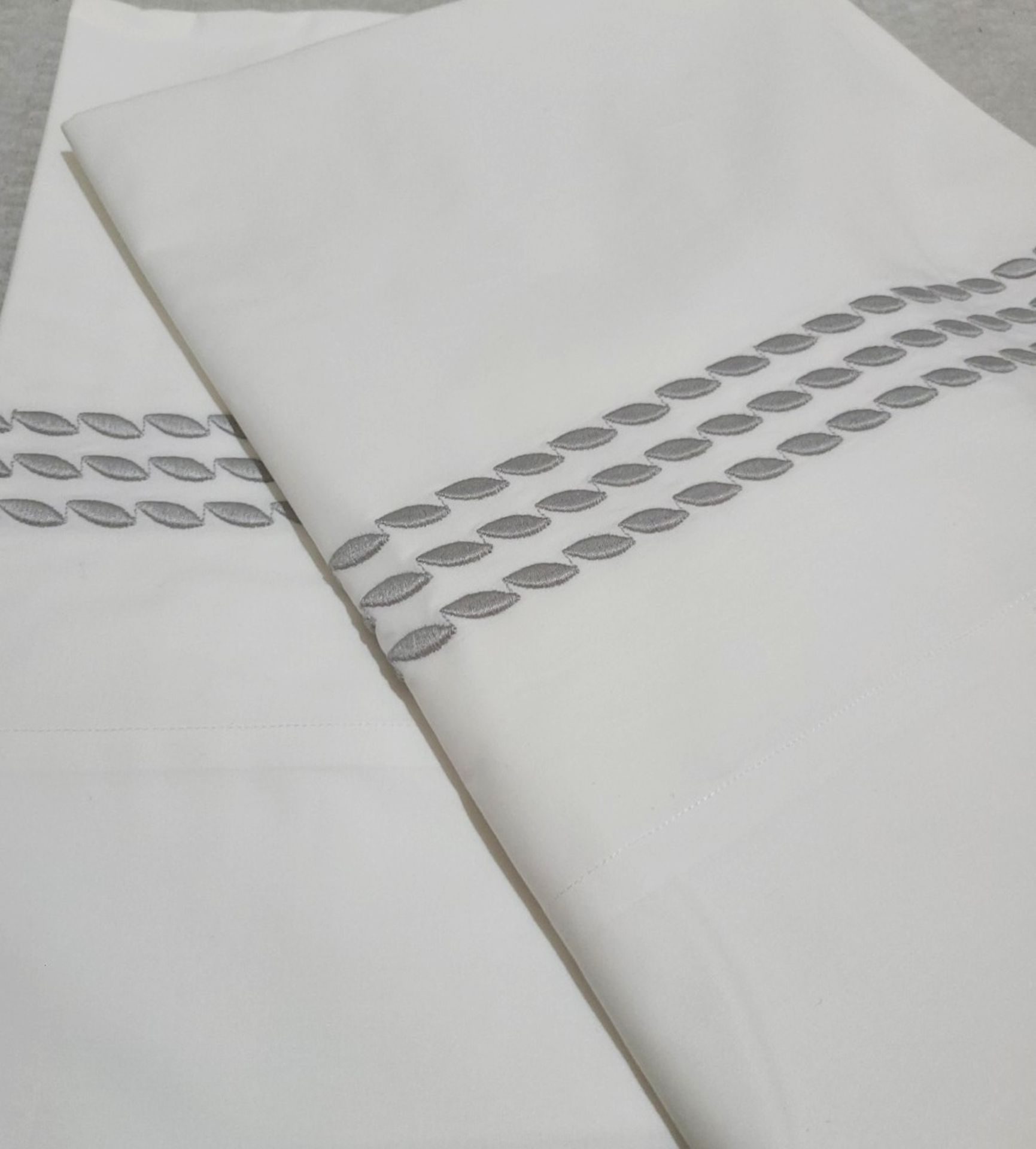 Set of 2 PRATESI Pioggia Grey Embroidery Pillow Shaw 2 50x75cm- Original Price £570.00