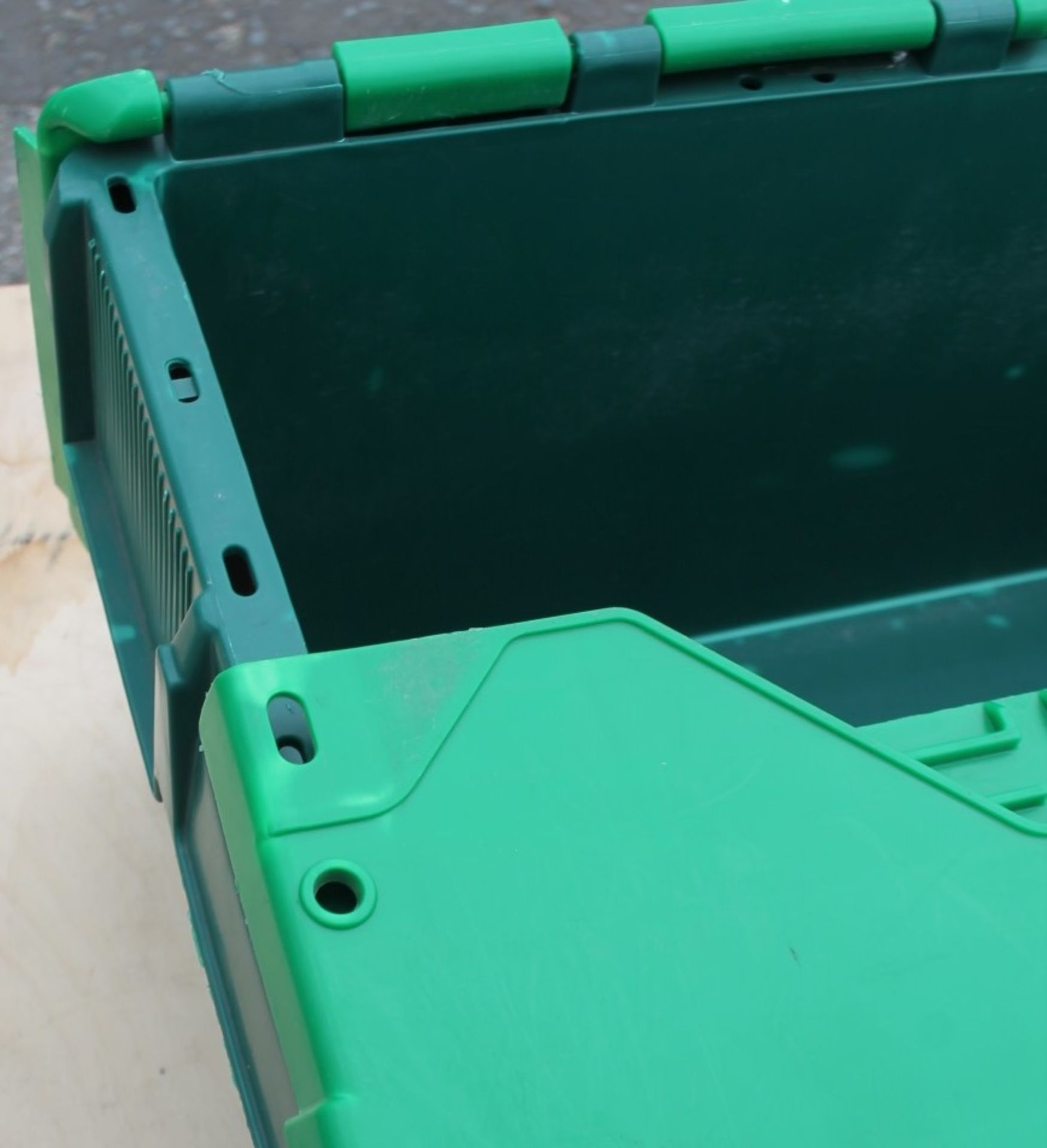 20 x Robust Low Profile Green Plastic Secure Storage Boxes With Attached Hinged Lids - Dimensions: - Image 6 of 6
