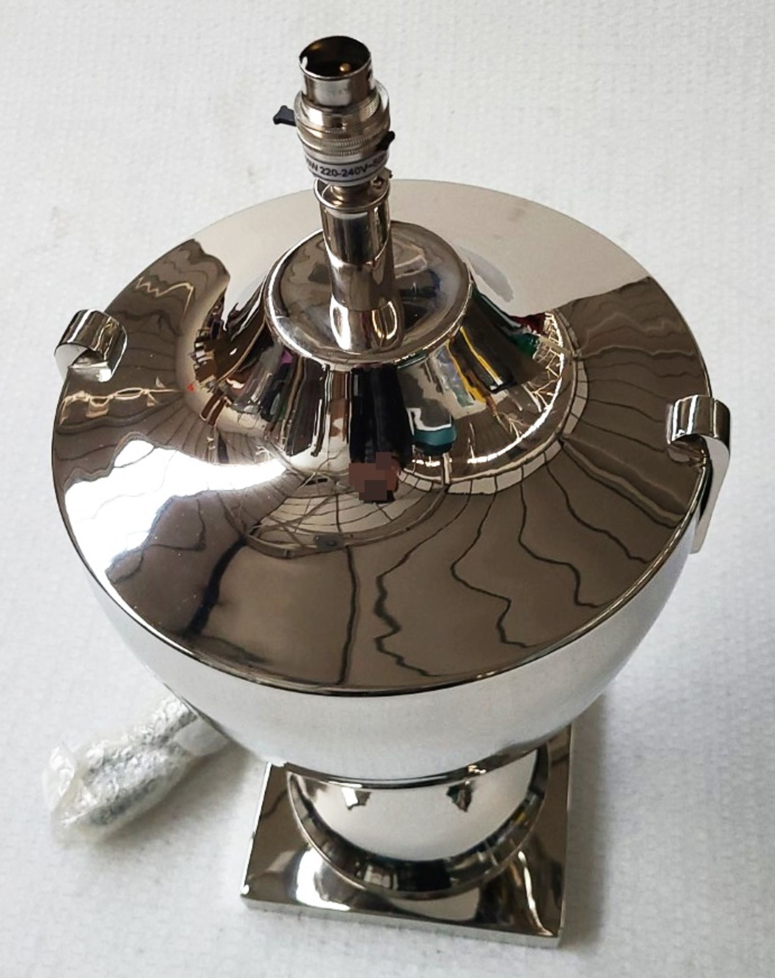 1 x BLUESUNTREE Urn Style Table Lamp In Aluminium Base And Nickel Finish 60cm - Image 3 of 5