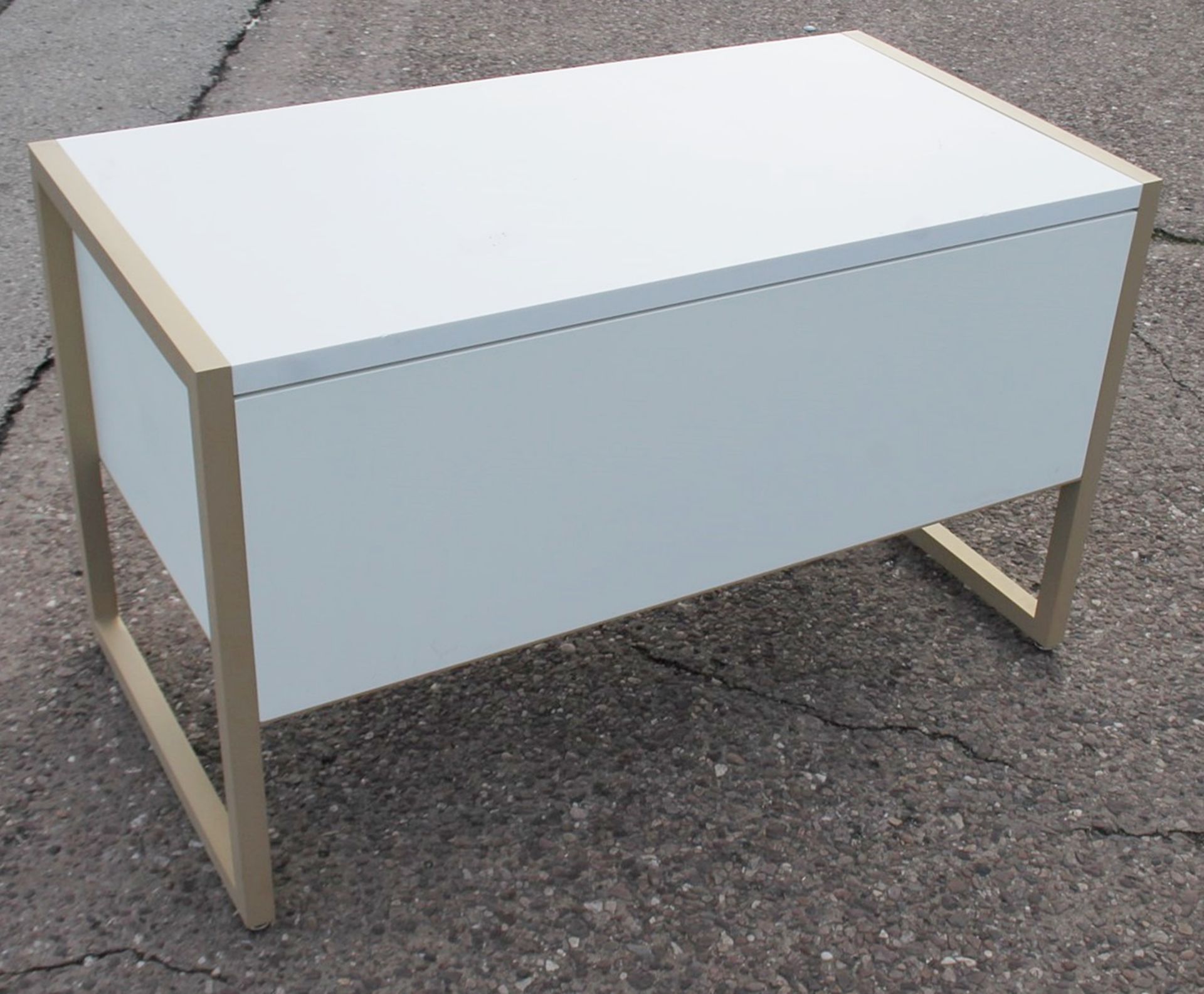 A Pair Of Large Matching Retail Display Units With 2-Drawer Storage In White And Gold - Image 7 of 8