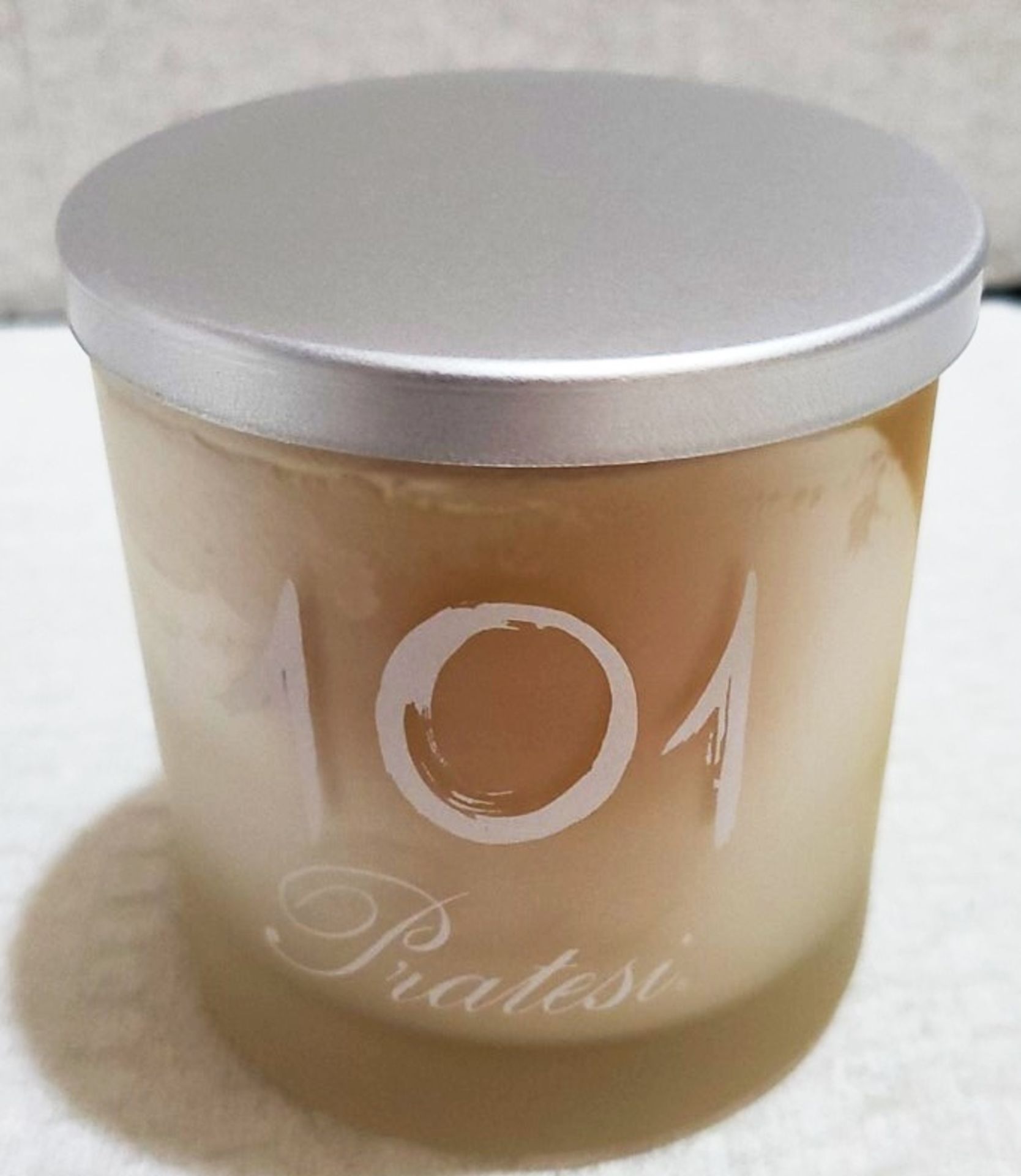 1 x PRATESI 101 Celebration Sandy Breeze Scented Candle 200g - Image 3 of 5