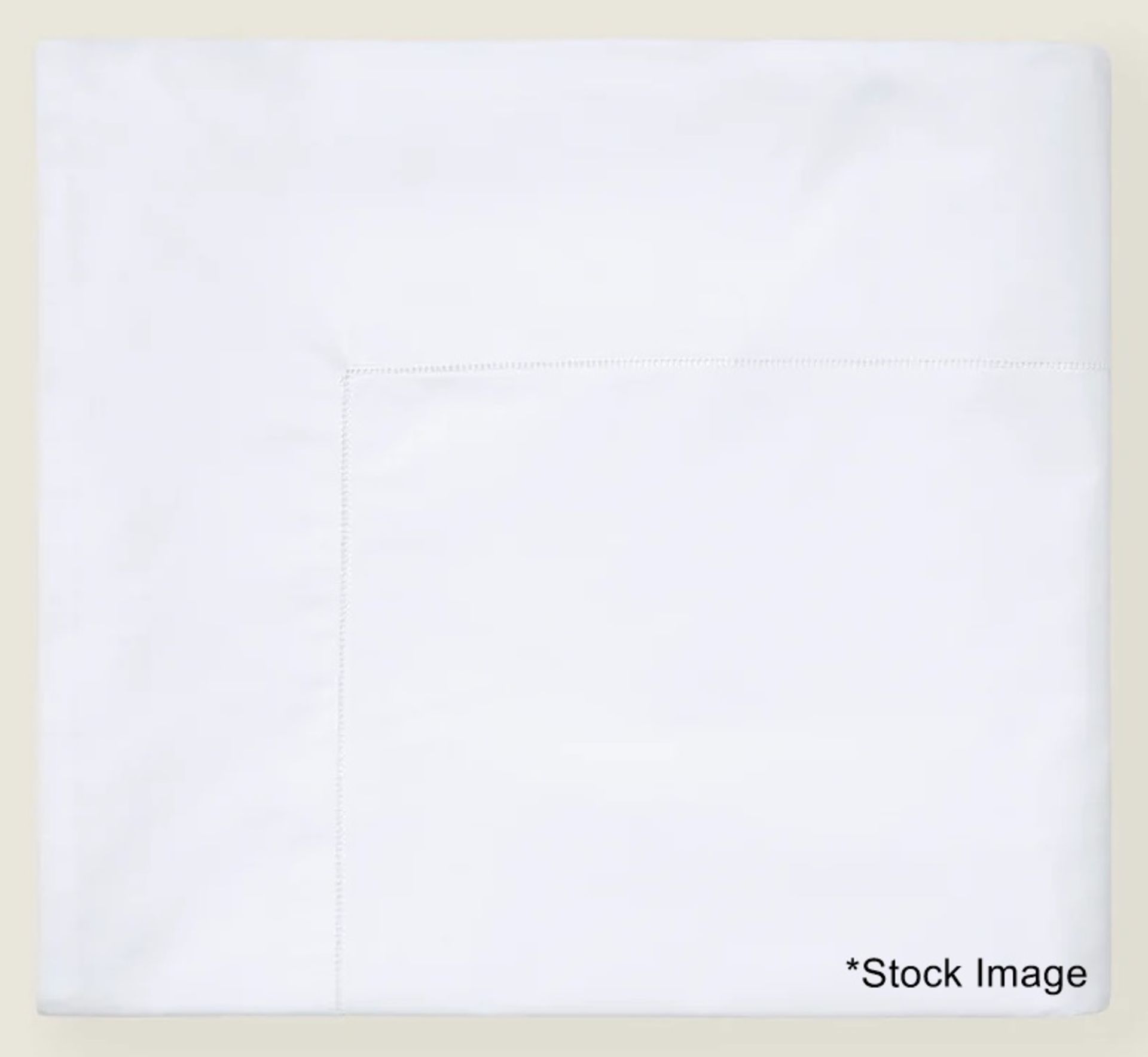 1 x PRATESI 'Paradise' Luxury Italian Flat Bottom Sheet In Angel Skin Cotton - 270x300 - RRP £1,050 - Image 2 of 6