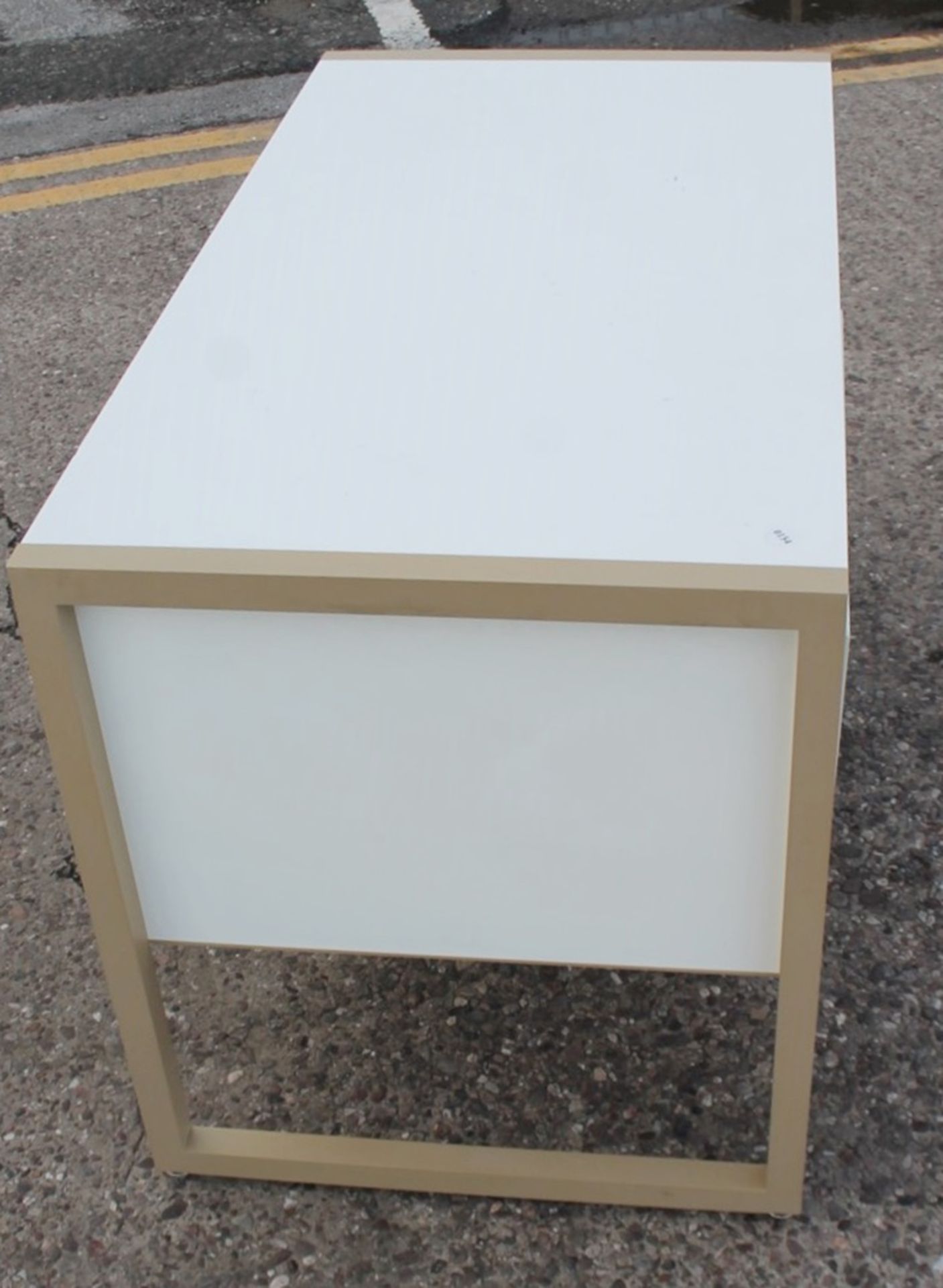 A Pair Of Large Matching Retail Display Units With 2-Drawer Storage In White And Gold - Image 4 of 8