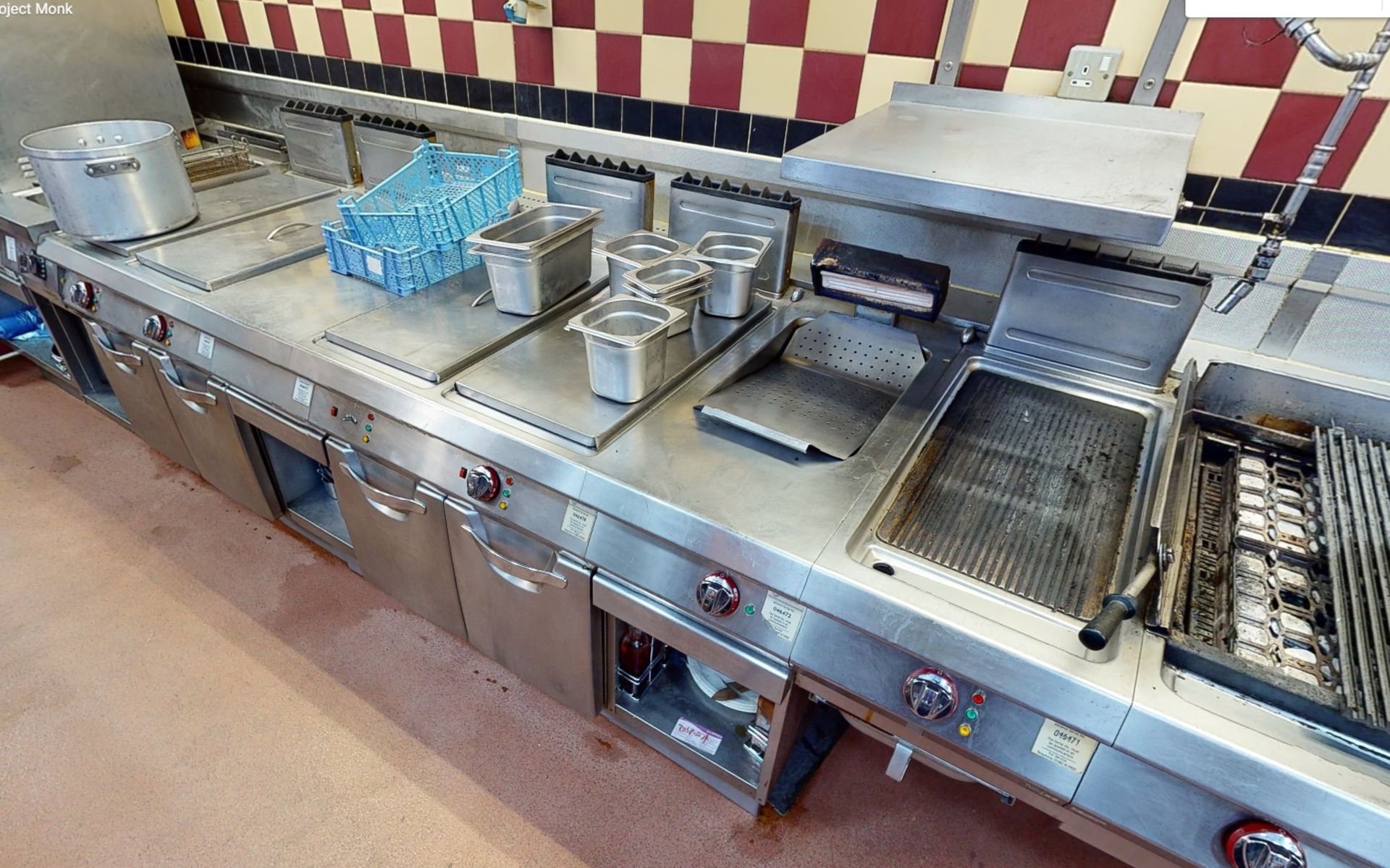 1 x Angelo Po Commercial Kitchen Modular Cooking Station - Includes 11 Units Featuring a Four Burner - Image 2 of 5
