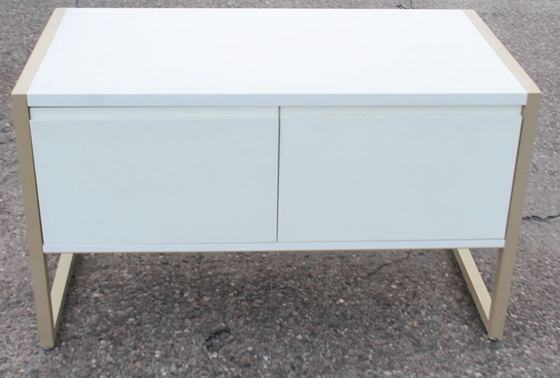 A Pair Of Large Matching Retail Display Units With 2-Drawer Storage In White And Gold - Image 5 of 8