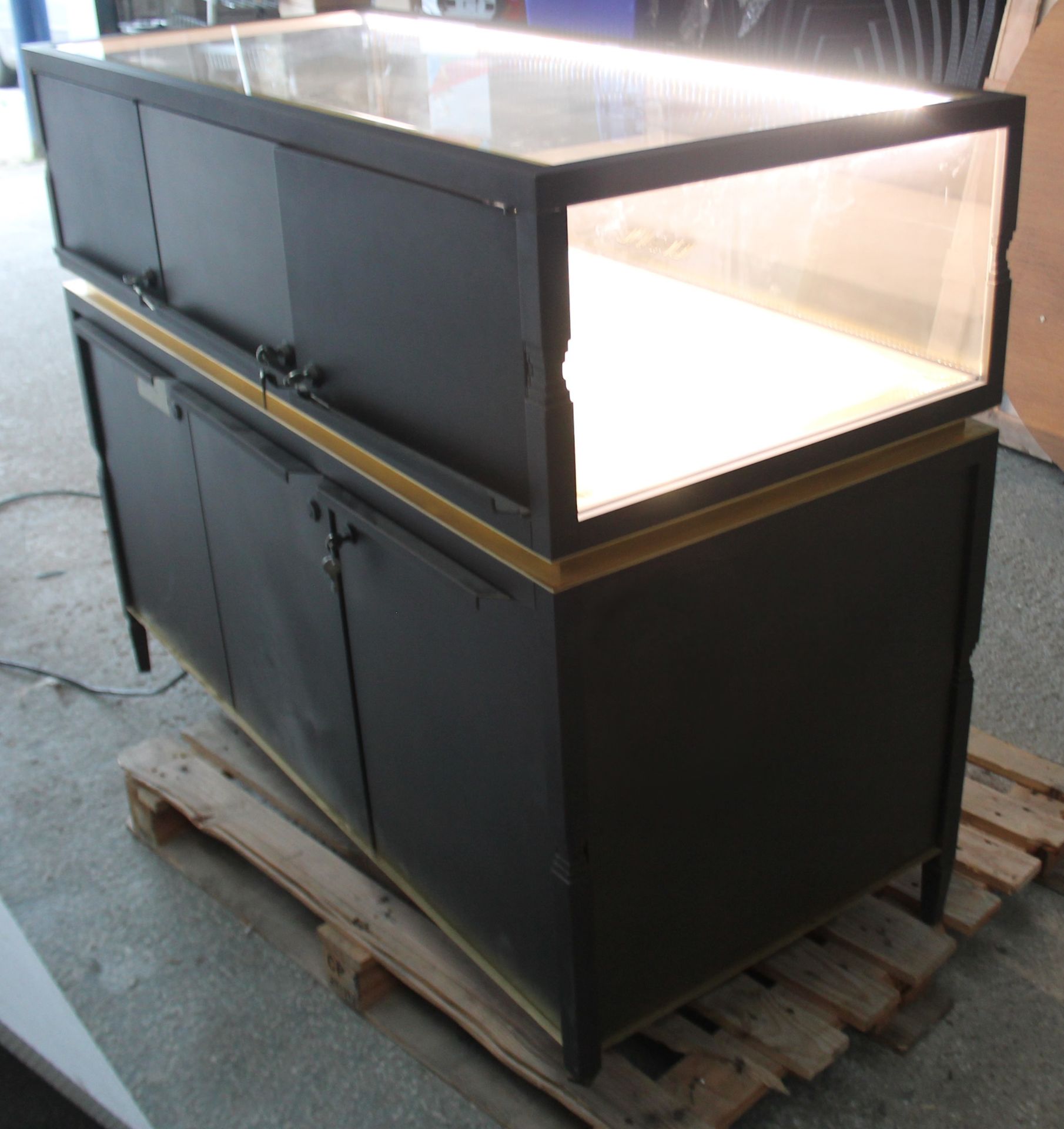 1 x Commercial 3-Door Retail Counter / Illuminated Display Case With A Gun Metal Finish - Ex-Display - Image 3 of 18