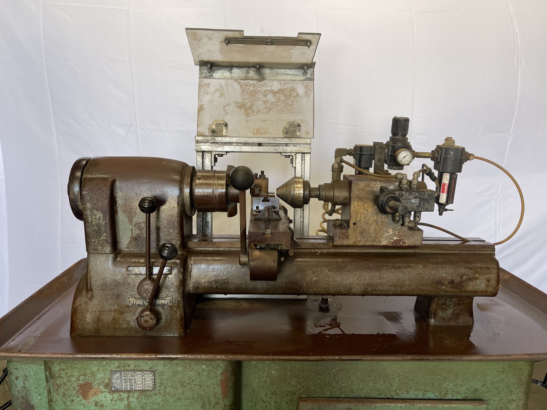 Hardinge 59 split bed; working condition unknown; bat handle slide and turret with pnuematic tail - Bild 2 aus 12