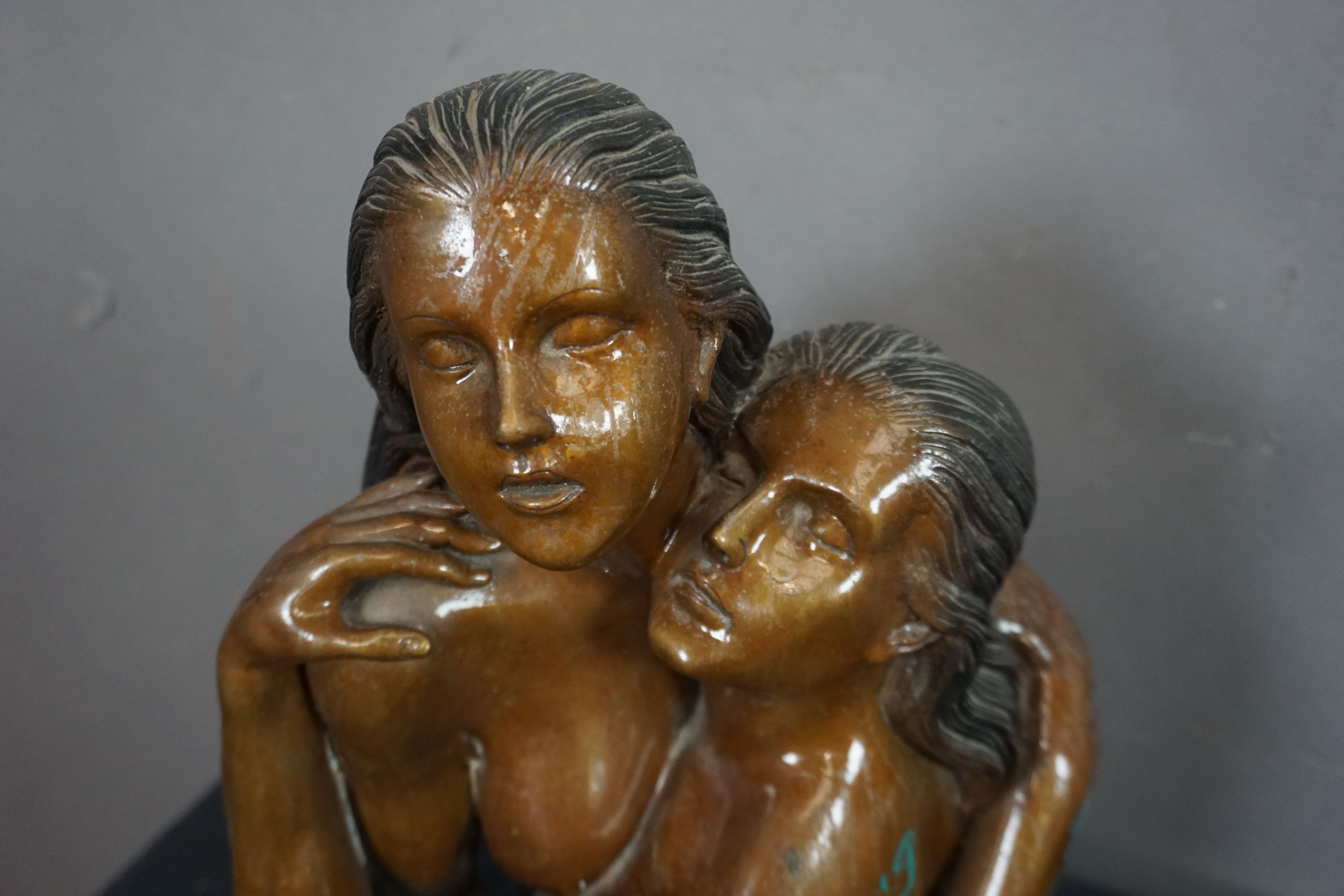 Erotic bust in bronze H42 - Image 2 of 4