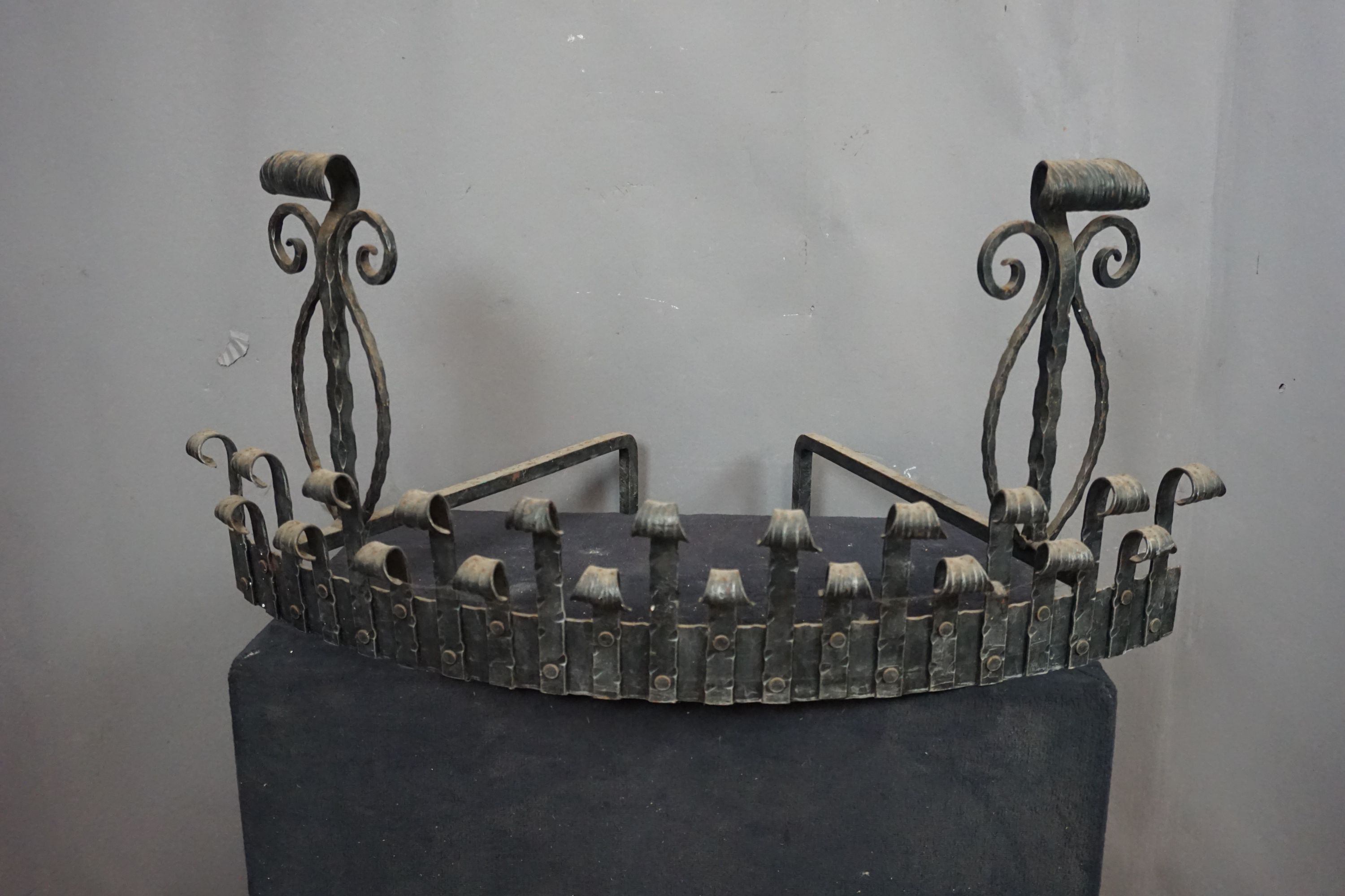 Fireplace set in wrought iron H80x50