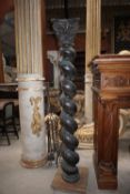 Column in wood with capital H192