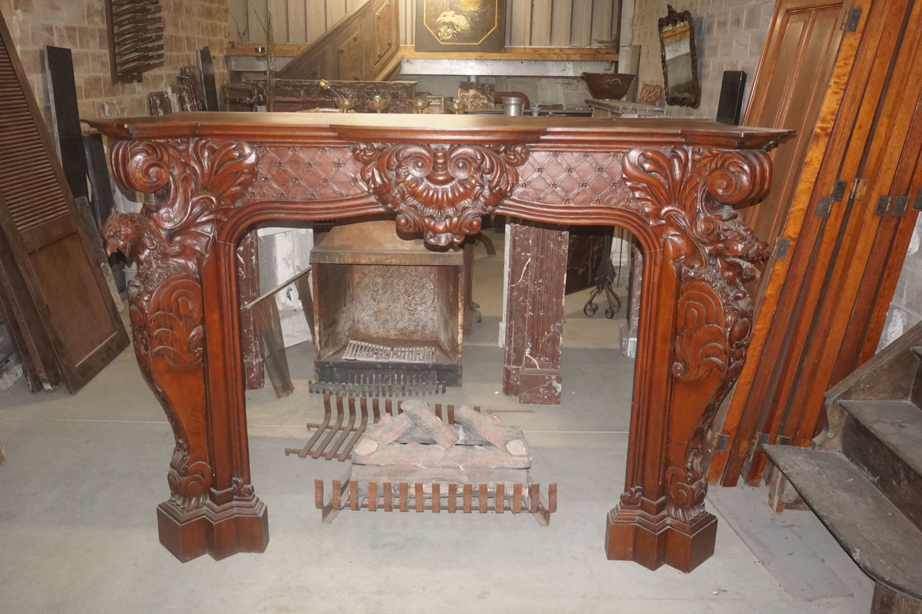 Sculpted fireplace in wood H135x200x62 - Image 2 of 3