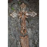 Crucifix in cast iron H88x54