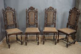 Lot Chairs H114