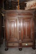 Flemish cupboard in Oak 18th H225x200x80
