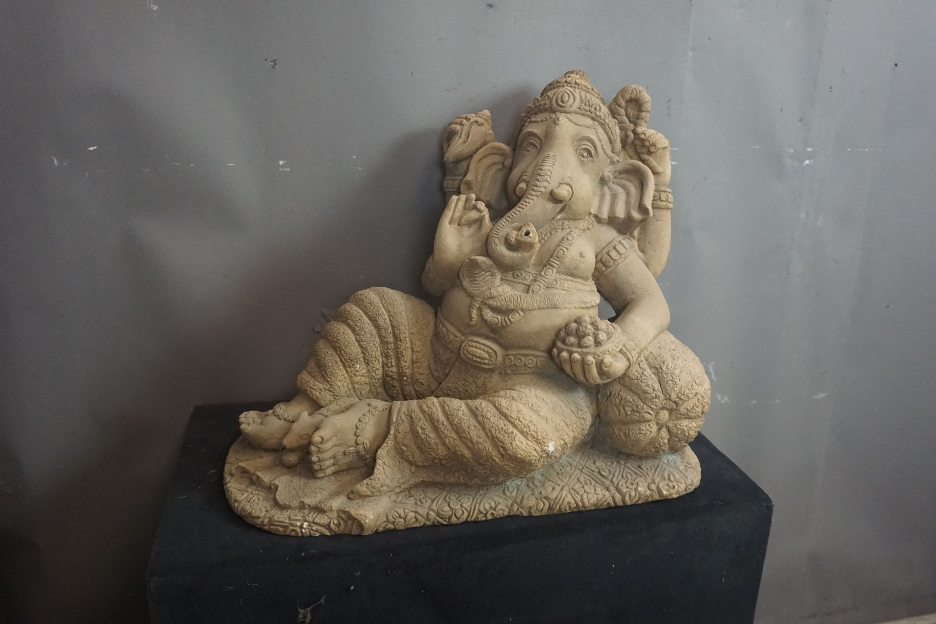 Oriental, Ganesha, fountain in stone H53x60x28