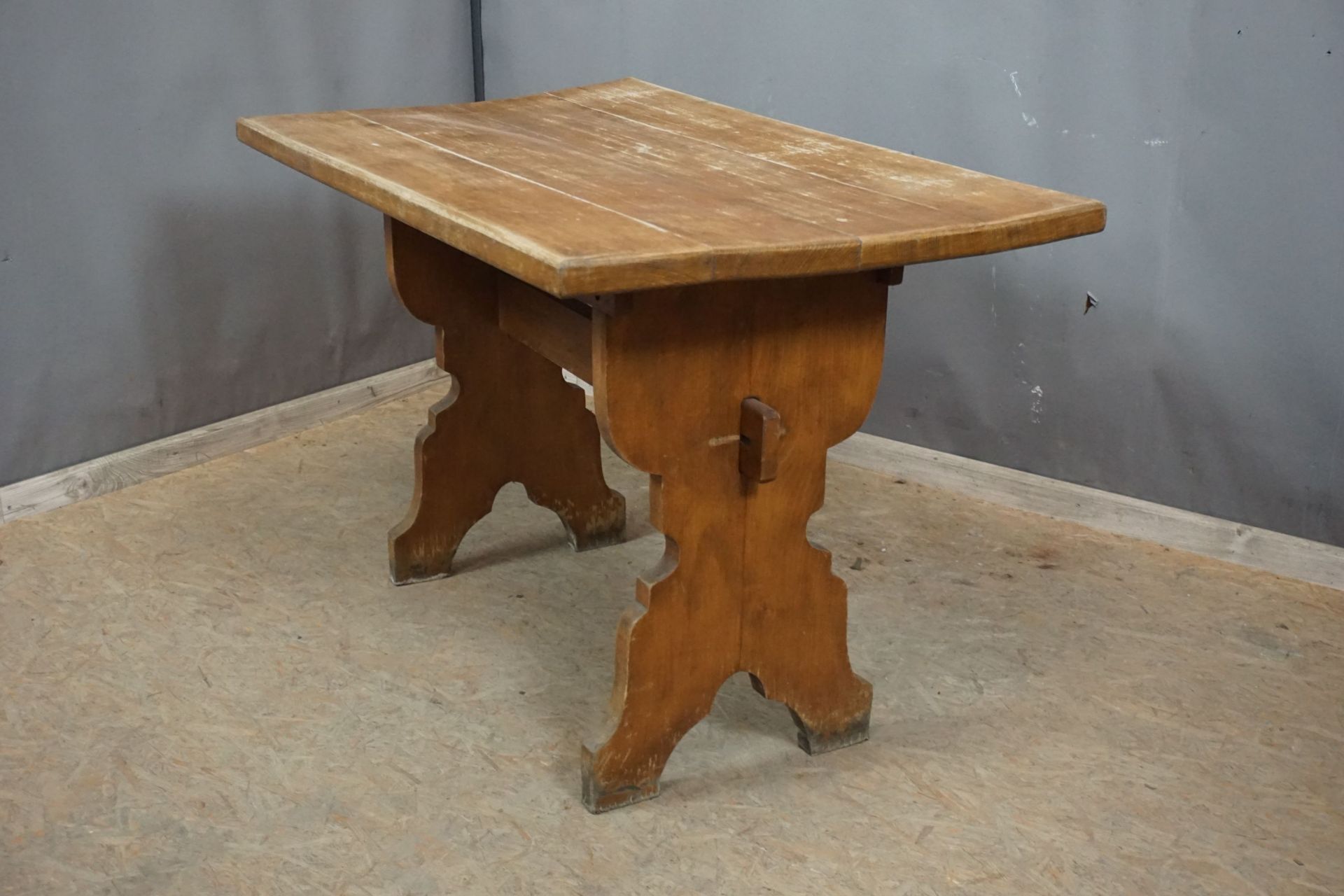 Table in wood H78x72x120