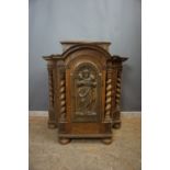 Richly decorated tabernacle with grieved columns and chamfered corners in Oak 18th H85x87x43