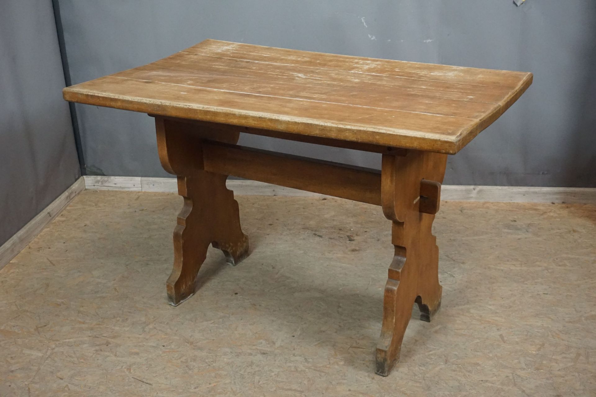 Table in wood H78x72x120 - Image 2 of 2