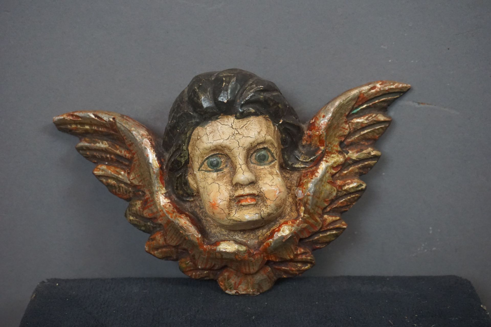 Angel-head in wood, Polychrome H28x16