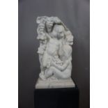 Sculpture in white marble with playing children 20th H50