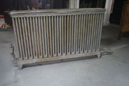 Decorative radiator in cast iron, signed and dated 1874 H94x190x23
