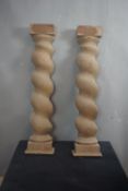 Couple twisted columns in wood H97