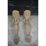 Couple cariatides in plaster H122