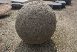 Globe in stone H50