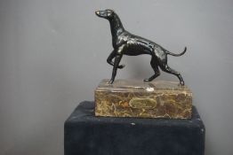 Statue in Bronze, SOHER, Dog on soccle in Marble H26