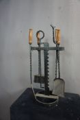 Fireplace set in wrought iron H75X31